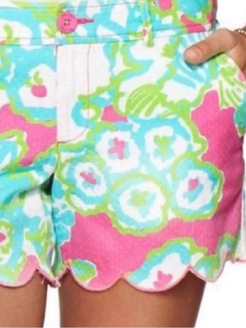 Lilly Pulitzer Buttercup Shorts in A Delicacy Floal